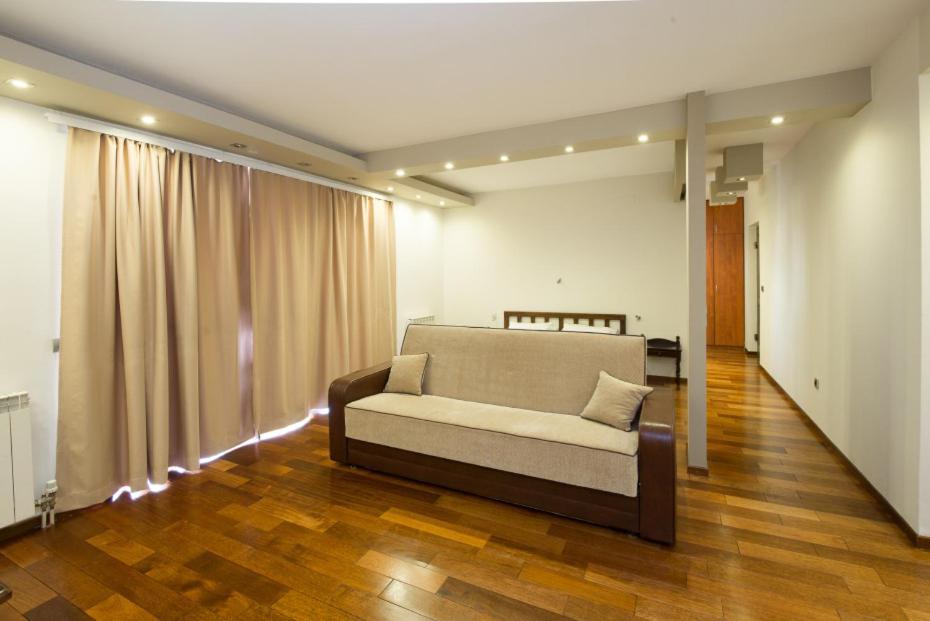 Guest house Centar *