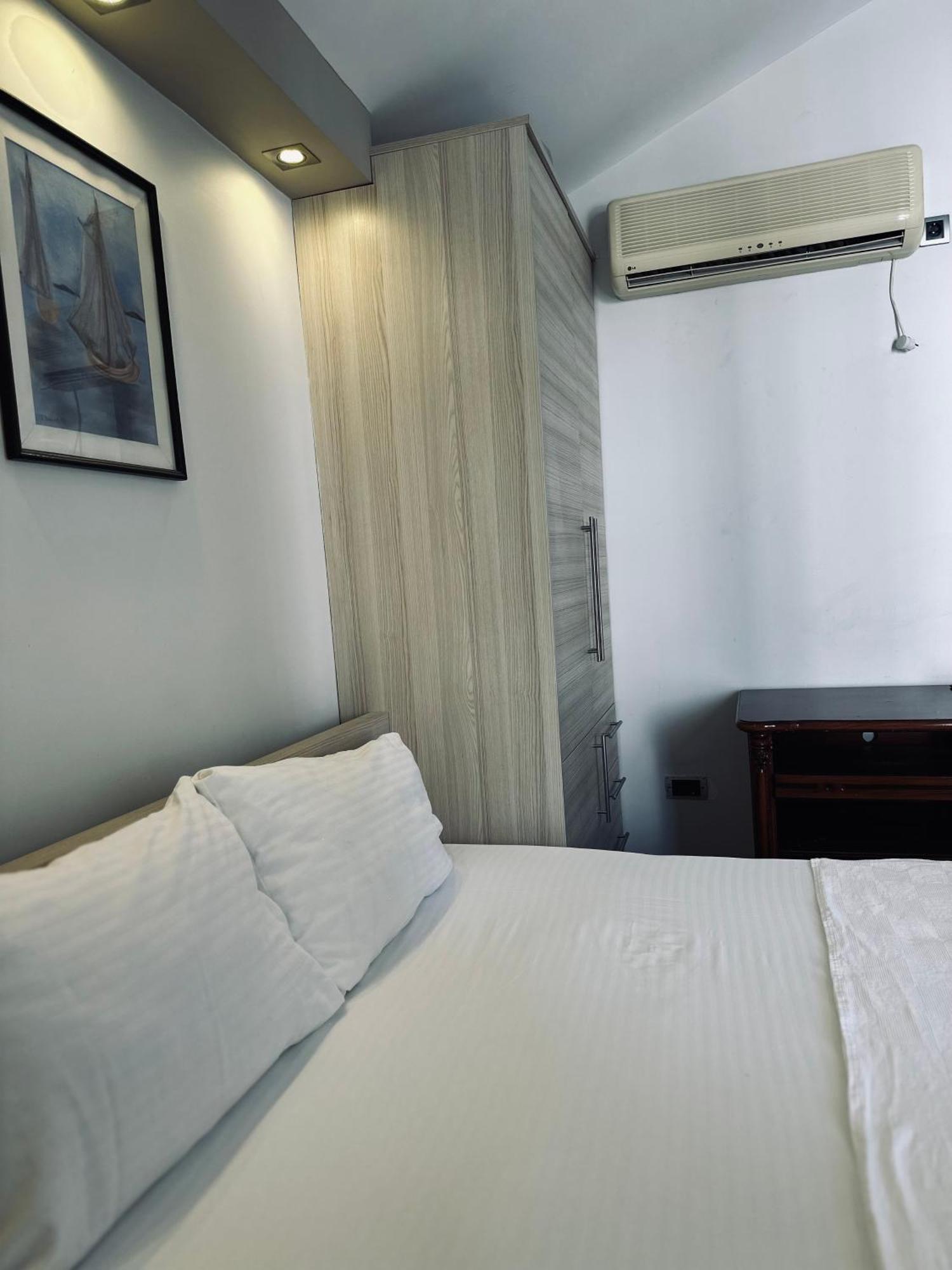 Guest house Centar *